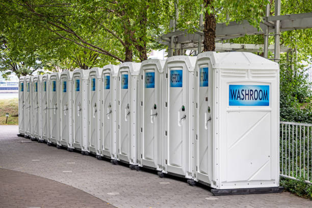 Best Portable toilet rental cost  in Bristol, WI
